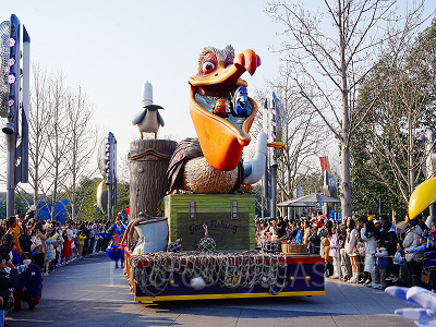 上海ディズニー：ミッキーのストーリーブック・エキスプレス