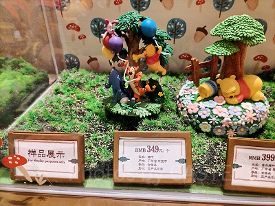 上海ディズニーくまのプーさんグッズ:プー・ピグレット・イーヨー・ティガーのフィギュア