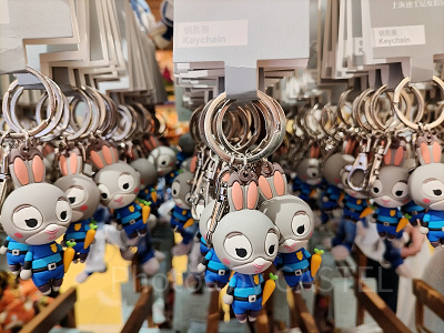 上海ディズニーズートピアグッズ：ジュディのマスコットキーチェーン