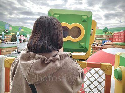 双眼鏡をのぞいいる風に撮影♪