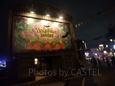 ハロウィーンマーケット2018の看板／USJ