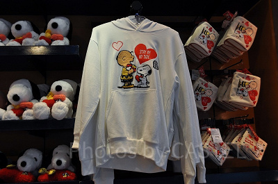 スヌーピー「A Love of Your Own」パーカー