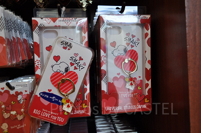 スヌーピー「BIG LOVE FOR YOU」スマホケース。サンプルで自分のスマホと合うかの確認もOK