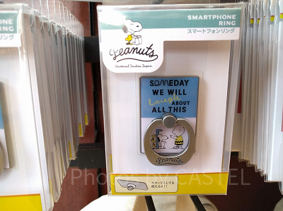スヌーピーのスマートフォンリング
