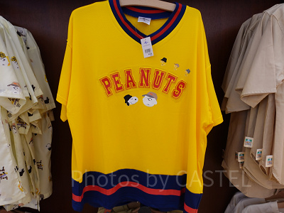 スヌーピーのTシャツ