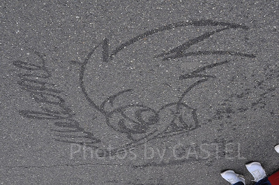 USJクルーが描いたウッディ・ウッドペッカーのスプレーイラスト