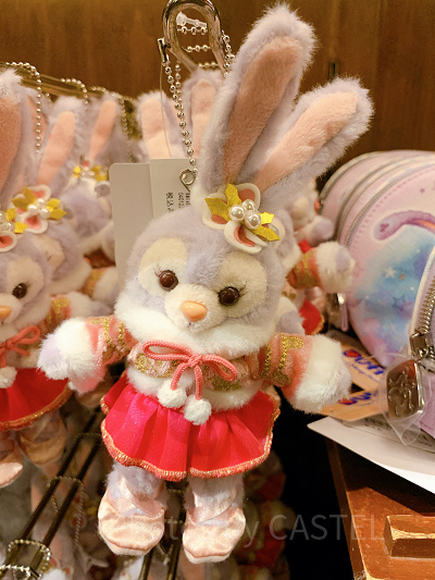 ステラ・ルーぬいぐるみバッジ（カラー・オブ・クリスマス）