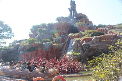 うさぎどんはスプラッシュマウンテンに登場するキャラクター！本名は