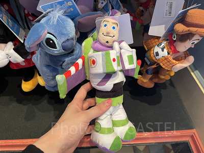 ぬいぐるみ（バズ）