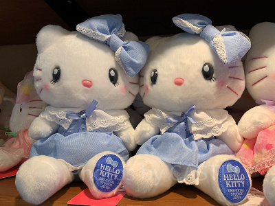 ぬいぐるみ（ハローキティ）