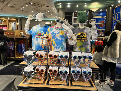 チェーン付きサングラス