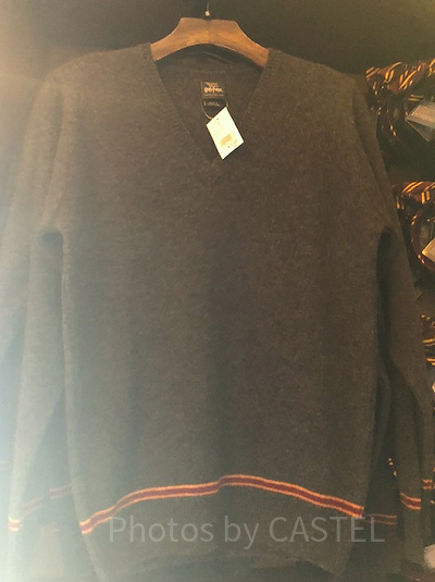 セーター（12,500円）