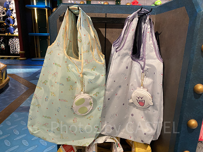 テレサのエコバッグ（写真右）