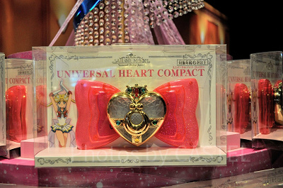 2019年のハートコンパクトは10戦士のカラーに光る（アトラクションとの連動なし）／USJ