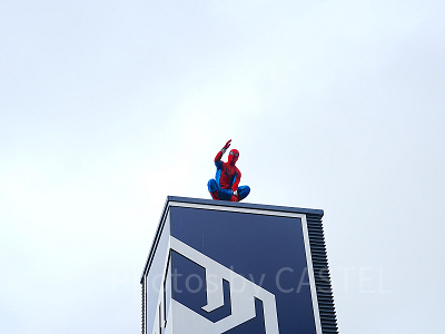 アベンジャーズキャンパスのショー「The Amazing Spider-Man!」
