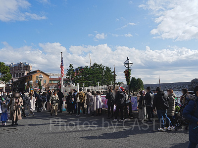 ダッフィークリスマスツリーは1時間以上の待ち時間!