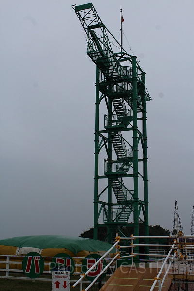 ジャンプ台の高さは21m