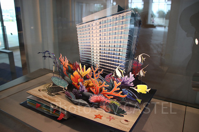 海がテーマの東京ベイ東急ホテル（ホテルのコンセプトを仕掛け絵本にした原本を展示）