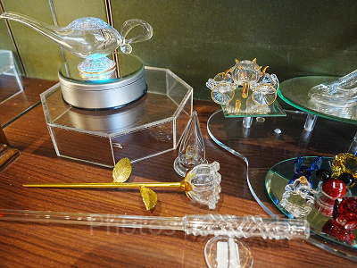 さまざまな形の容器がありますよ！