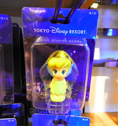 幼い表情のティンカーベル