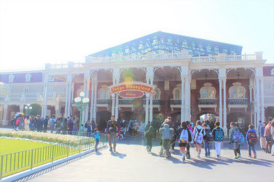 たくさんのゲストが訪れる「東京ディズニーリゾート」