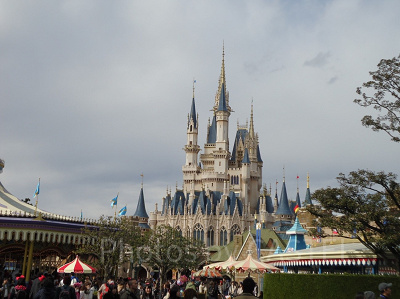 東京ディズニーランドのスポンサーメッセージ