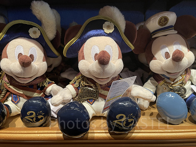 新コスチュームのミッキー＆ミニー！東京ディズニーシー