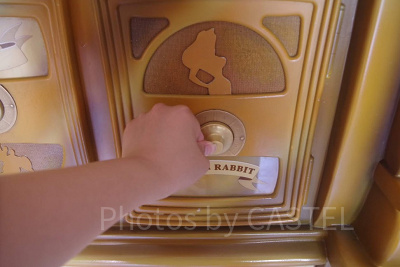 ボタンを回すとしゃべります！