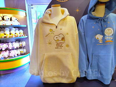 ユニバクリスマスグッズ2024:フリース(冬服スヌーピー&チャーリー)