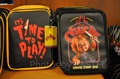 ユニバハロウィン2022グッズ：チャッキーのガジェットケース