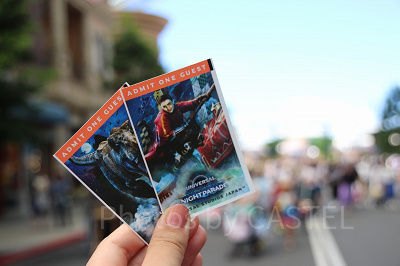 ユニバチケット