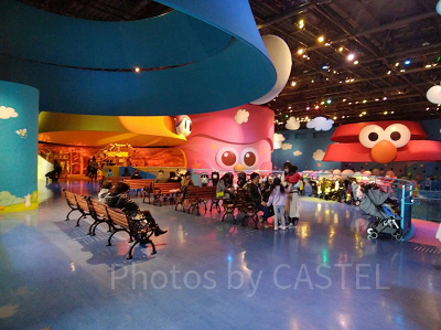 ユニバーサル・ワンダーランドの休憩所&ベビーカー置き場