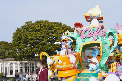 うさたま大脱走！のフロート⑤ドナルド・プルート