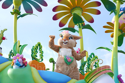 うさたま大脱走！のフロート③うさぎキャラクター