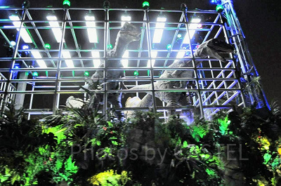 USJのナイトパレード／ジュラシック・パークのフロートには恐竜が登場！