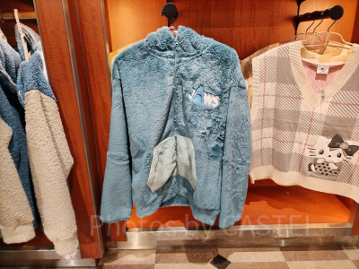 USJ冬グッズ：ジョーズのボアパーカー