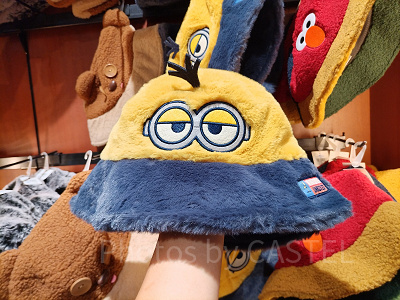 USJ冬グッズ:ミニオンのもこもこバケットハット