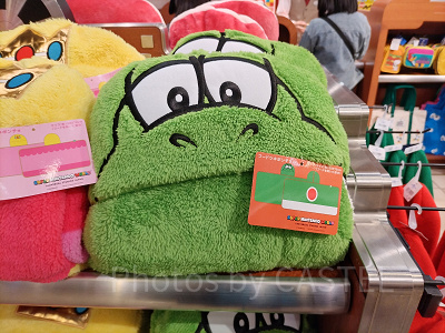 USJ冬グッズ:ヨッシーのフード付きポンチョ