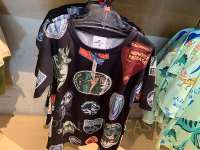 USJ2025/ジュラックワールドの総柄シャツ