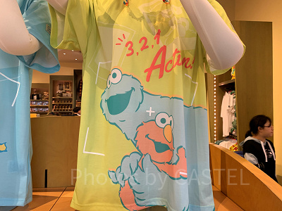 USJ/エルモとクッキーモンスターのTシャツ