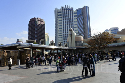 USJ／入場ゲート（2023年10月）