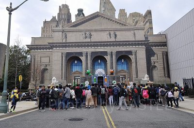 USJのワールド・ストリート・フェスティバル「ミニオン・ハチャメチャ・ワールド」開演前風景