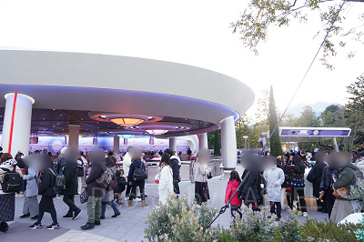 ベイマックスのハッピーライドの待ち列(16時45分ごろ)