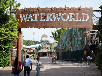 ウォーターワールド