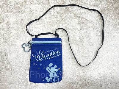 ディズニー】バケーションパッケージのチケットホルダーがショルダー