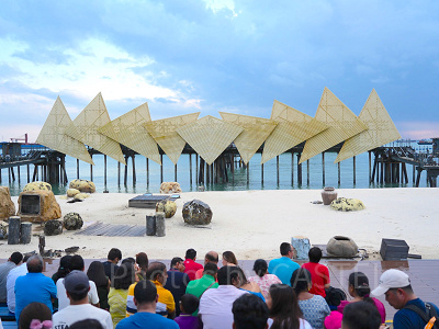 ウイングスオブタイム：ショーステージ