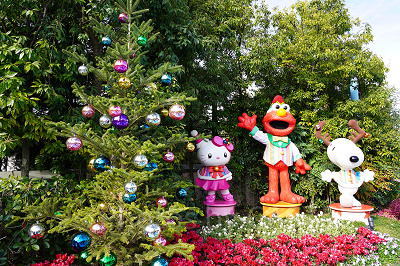 ワンダーランドのクリスマスデコレーション