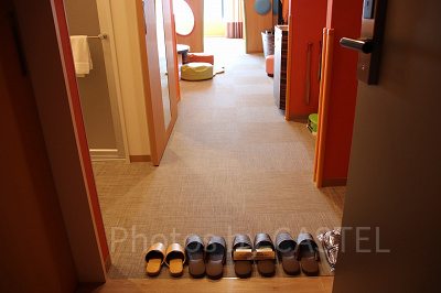 「ワンダーランド」は靴を脱いであがる