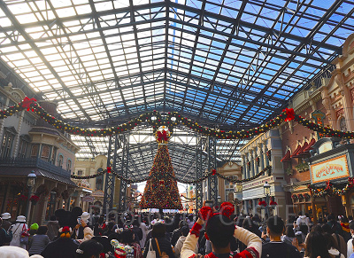 ワールドバザールのクリスマスツリー