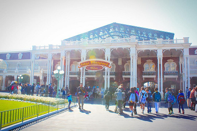 ワールドバザールのカメラセンターで写真を購入できる